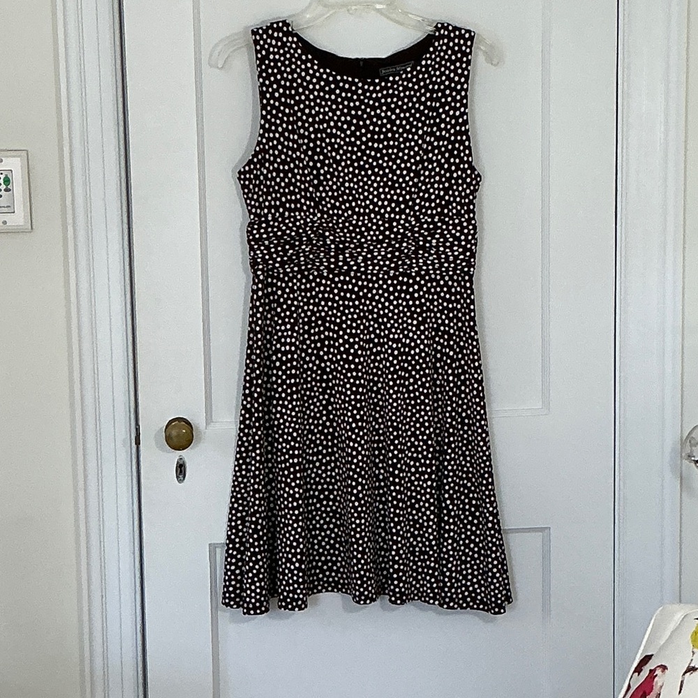 Stretchy knee-length dress from Jessica Howard, chocolate / cream dot, size 10p